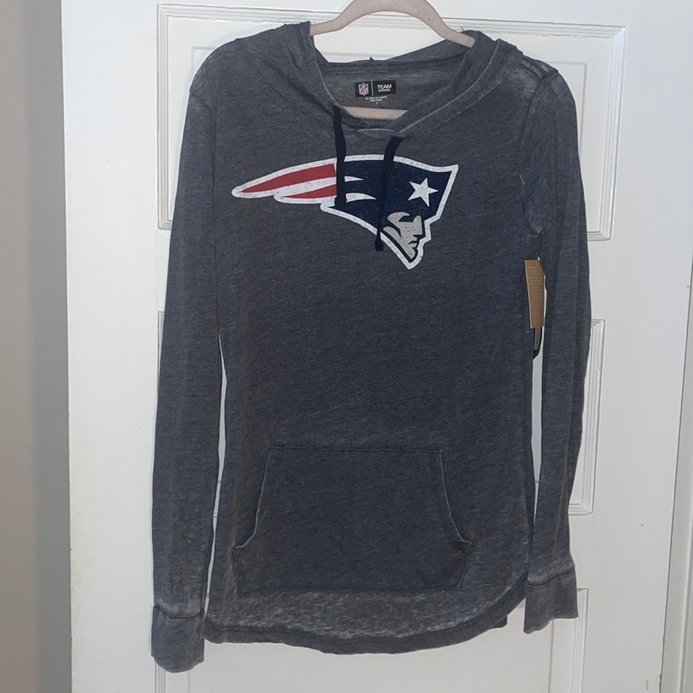 NWT lightweight patriots sweatshirt